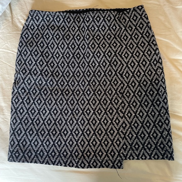 Hollister Dresses & Skirts - Hollister Ikat Print Front flap Skirt
